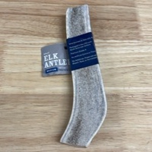 lot 4427 image: Split Elk Antler Dog Chew - Retail $0