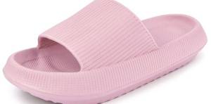 lot 9004 image: VONMAY Unisex Slides Sandals Soft Thick Sole Non-Slip Pillow Sandals Size 8-8.5 (Size 38-39)&nbsp