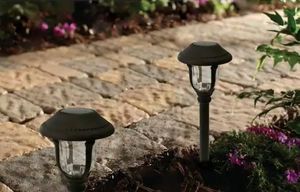 lot 30753 image: Pack of 6 ,Open Stock Solar Bronze Outdoor Integrated LED Landscape Path Light with Ribbed Glass Lens&nbsp