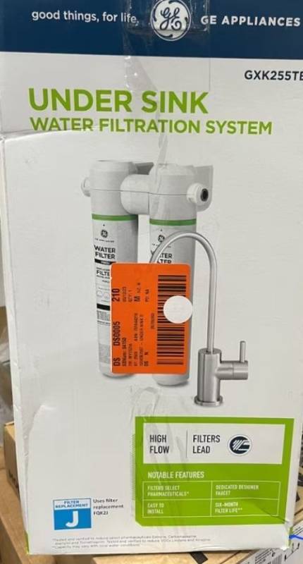 lot 16298 image: GE Under Sink Dual Stage Water Filtration System with Faucet - Retail $100