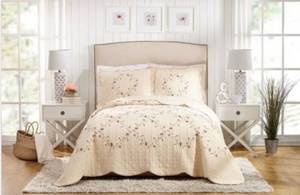 lot 21504 image: Better Homes & Gardens Burgundy Hannalore Cotton Quilt King