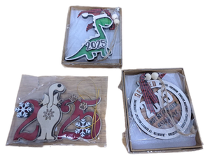 lot 7076 image: 3 Pack of Miscellaneous 2025 Christmas Ornaments