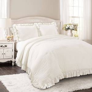 lot 806 image: Lush Decor 3pc King Reyna Comforter Set White Microfiber, Ruffled, OEKO-TEX Certified - Retail $150