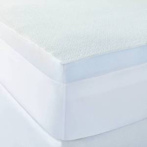 lot 15024 image: Queen 3 Serene Foam Mattress Topper - Casaluna Certi PUR-US, Plush Polyester Cover, Machine Washable - Retail $179