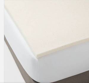lot 16678 image: King 1.5 Performance Memory Foam Mattress Topper - Threshold - Retail $70