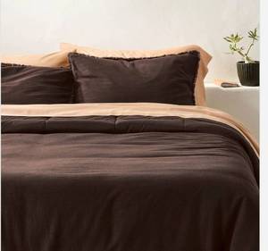 lot 16681 image: FullQueen Heavyweight Linen Blend Comforter and Sham Set Dark Fig - Casaluna - Retail $149