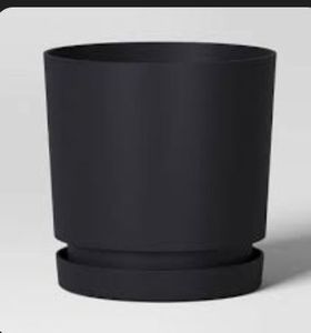 lot 16686 image: PACK OF 2-Recycled Resin Indoor Planter color black
