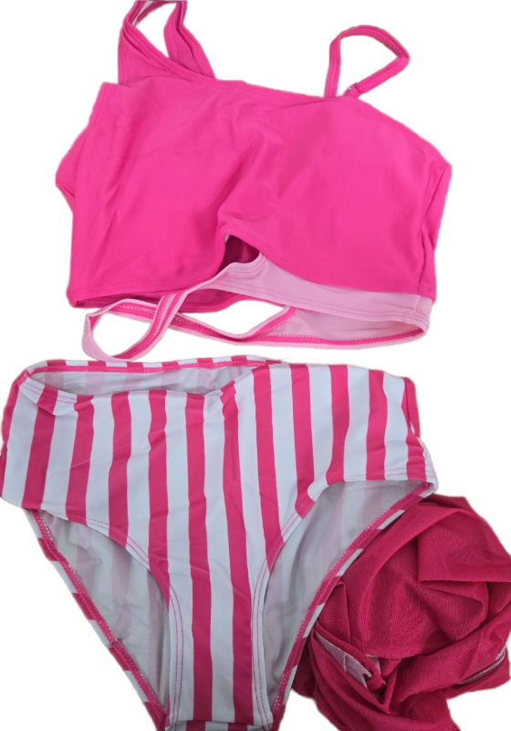 lot 310 image: Teen Bathing Suit for Girls Size 14 w Mesh Cover up