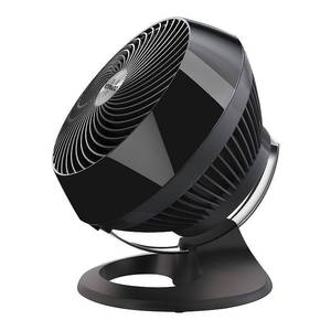 lot 2402 image: Vornado 660 Large Whole Room Air Circulator Fan Black 4 Speeds, Electric, Portable, 10.2 Blade, 6 Cord  (Broken Propeller)- Retail $125