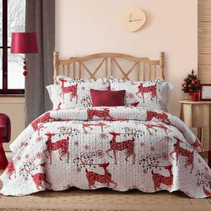 lot 10004 image: Hansleep Christmas Bedspread with Reindeer Printed Pattern