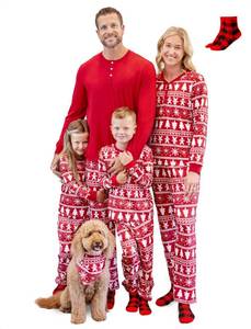 lot 9536 image: Christmas Pajamas Womens Size Large