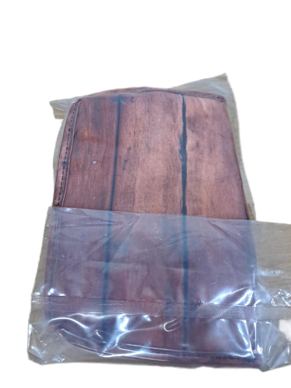 lot 31336 image: 2 Pieces Brown Wood Print Oven Mitt and Pot Holder Set