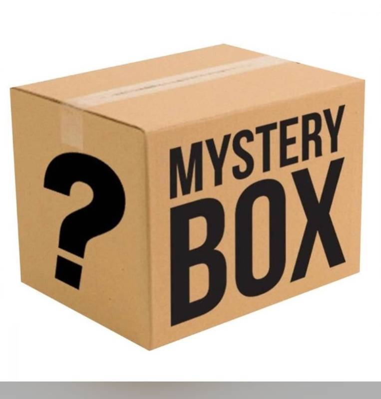 lot 4064 image: Mystery Box