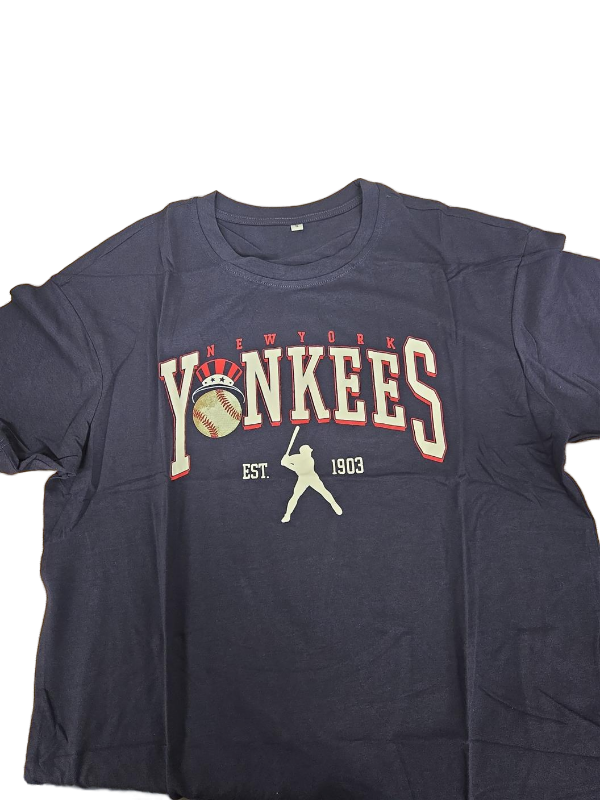 lot 9284 image: New York Yankees Baseball T-Shirt Size Adult-Small