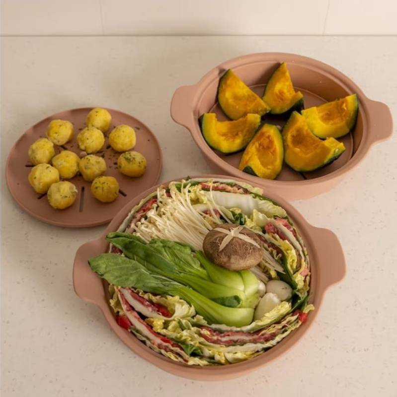 lot 872 image: Microwave Silicone Steamer for Baby Food, Oven & Dishwasher Safe