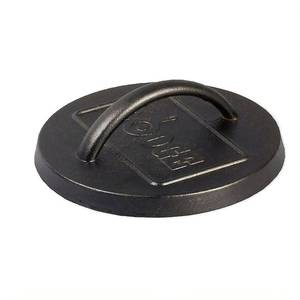 lot 8954 image: Pack of 4 ,Lodge Cast Iron 6.25  Seasoned Burger Press  L6BP - Retail $80