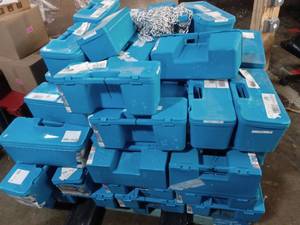 lot 6029 image: Pallet with 78 rows of winter tire chains