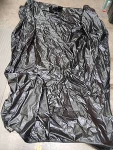 lot 5568 image: Outdoor Protector Cover Black Approximately 86 x 60 x 24in