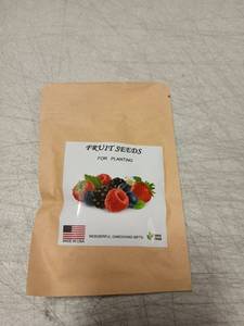 lot 39483 image: Mixed Berry Seeds Growing Kit - Retail $8