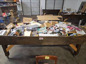 lot 745 image: Wholesale Lot of Mixed Merchandise. 100s Of NEW Items  Treasure Hunt. MONEY MAKER   $1000s In Retail