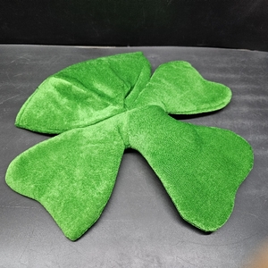 lot 3026 image: U.S. Toy Shamrock Hat  Adult