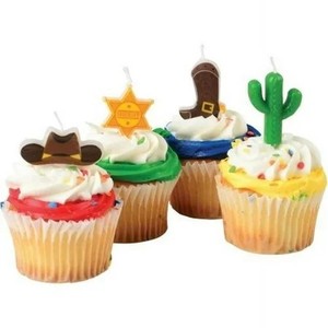 lot 3079 image: Lot of 4, US Toy TU264 Western Candle Set - 4 Piece