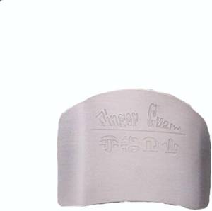lot 6126 image: New Stainless Steel Finger Protector Safe Chop Hand Guard Slice Kitchen Tool