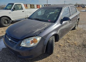 lot 2468 image: 2008 Chevrolet Cobalt Gray