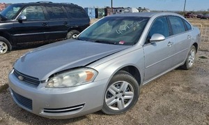 lot 2477 image: 2006 Chevrolet Impala LS Silver