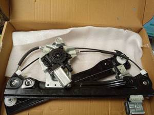 lot 1188 image: Power Window Regulator Assembly, not to sure on vehicle  - Retail $45