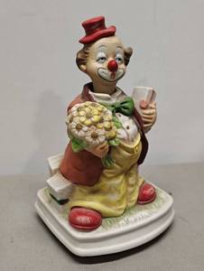 lot 435 image: Vintage Waco Clown Japan Music moving Head My Only Sunshine song Works Great