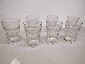 lot 453 image: Set of 7 GLASSES