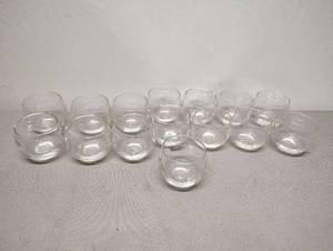 lot 488 image: Votive Holders
