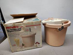lot 515 image: Rival Ice Cream and Yogurt Maker