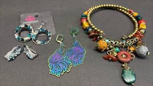 lot 110 image: Colorful Glam Jewelry Assortment