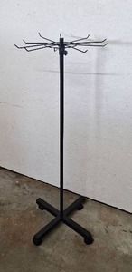 lot 207 image: Adjustable Rotating Display Stand with 8 Arms