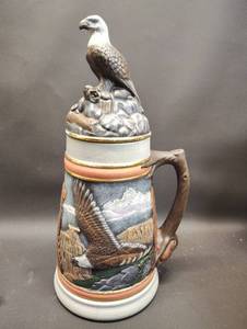 lot 3 image: Bald Eagle Large Beer Stein