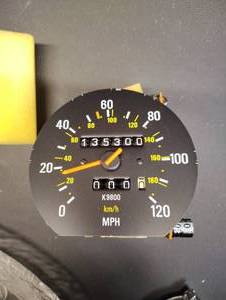 lot 6 image: Volvo Odometer New In Package