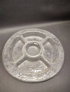 lot 8 image: Princess House Fantasia Crystal Chip & Dip Platter