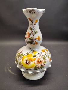 lot 14 image: Vintage Floral Porcelain Vase