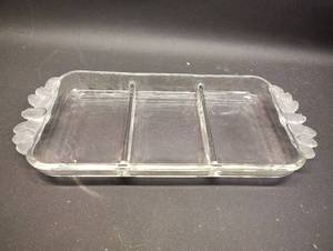 lot 16 image: Mikasa Crystal Satin Rose Handled 3-section Divided Relish Dish.