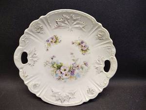 lot 19 image: Vintage Serving Plate