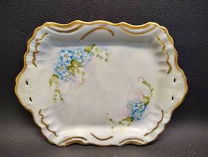 lot 23 image: Hand Painted Forget Me Nots Porcelain Dresser Tray