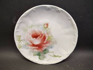 lot 25 image: Bavaria Plate with Large Pink Rose