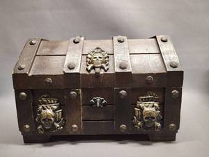 Vintage Cragar Pirate Treasure Jewelry Box