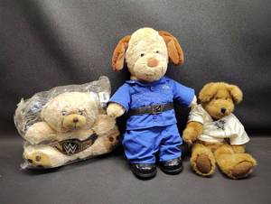 lot 83 image: Trio of Stuffed Animals