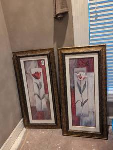 lot 59 image: Decorative Tulip Wall Art Set - Framed Floral Prints