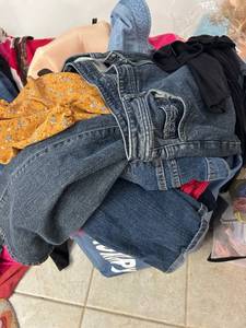 lot 113 image: Mixed Clothing Lot - Jeans and Fashion Items