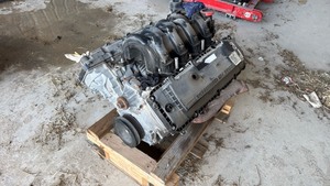 lot 144 image: Used 2022 Ford 6.2L Engine Take-Out. Mileage Unknown. As-Is - no pulleys