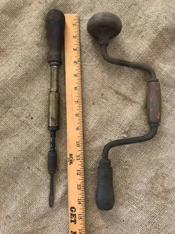lot 41 image: Vintage Ratchet Screwdriver and hand drill